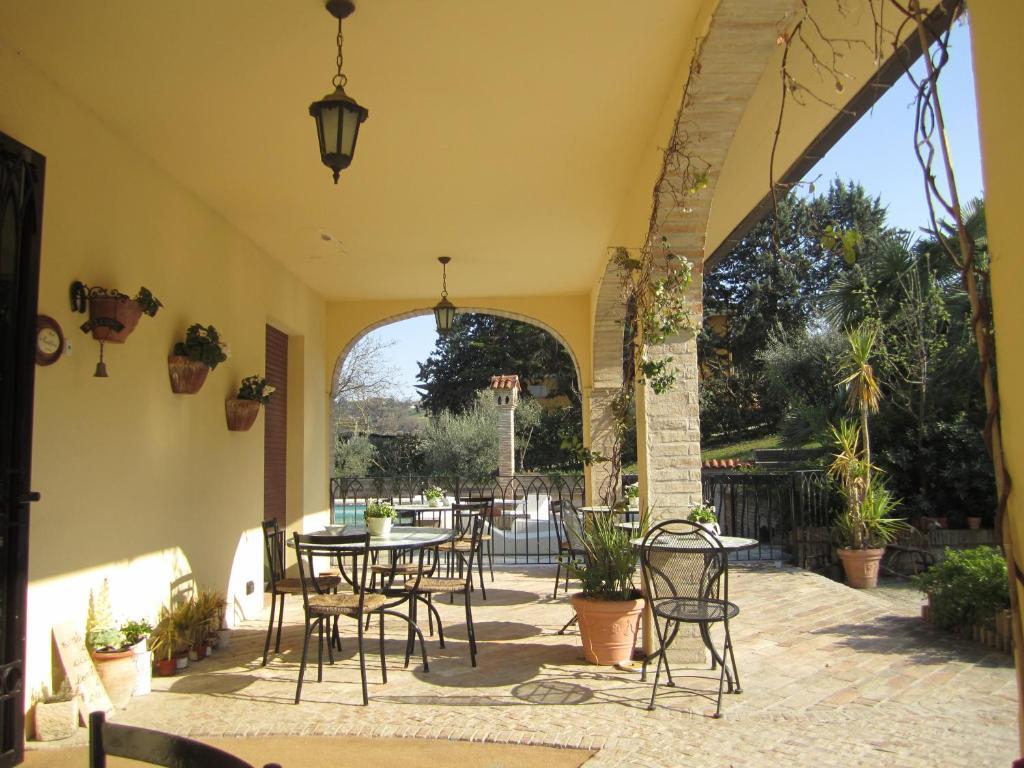 Hotel Villa Castellani Mogliano Kültér fotó